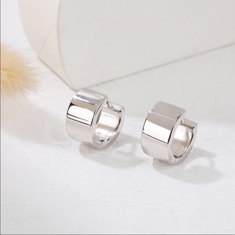 Silpada Wide Horizons Wide Hoop Huggie Earrings in Sterling Silver
